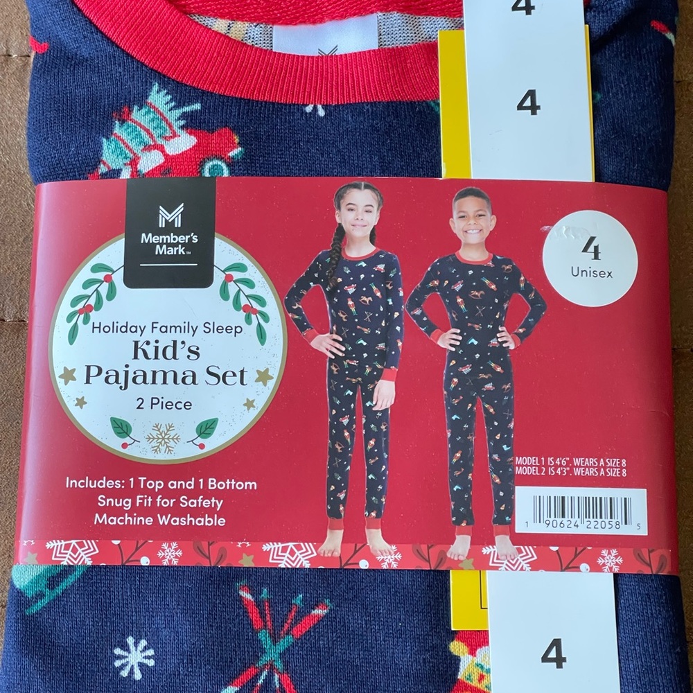 Holiday Family Sleep Kid's Pajama Set - Navy and Red Size 4